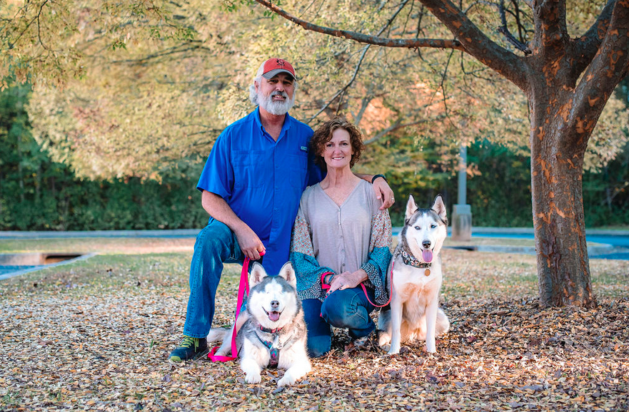 Veronica and Randy and their huskies